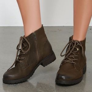 NEW Steve Madden Gobbin Brown Leather Ankle Boots Size 7.5